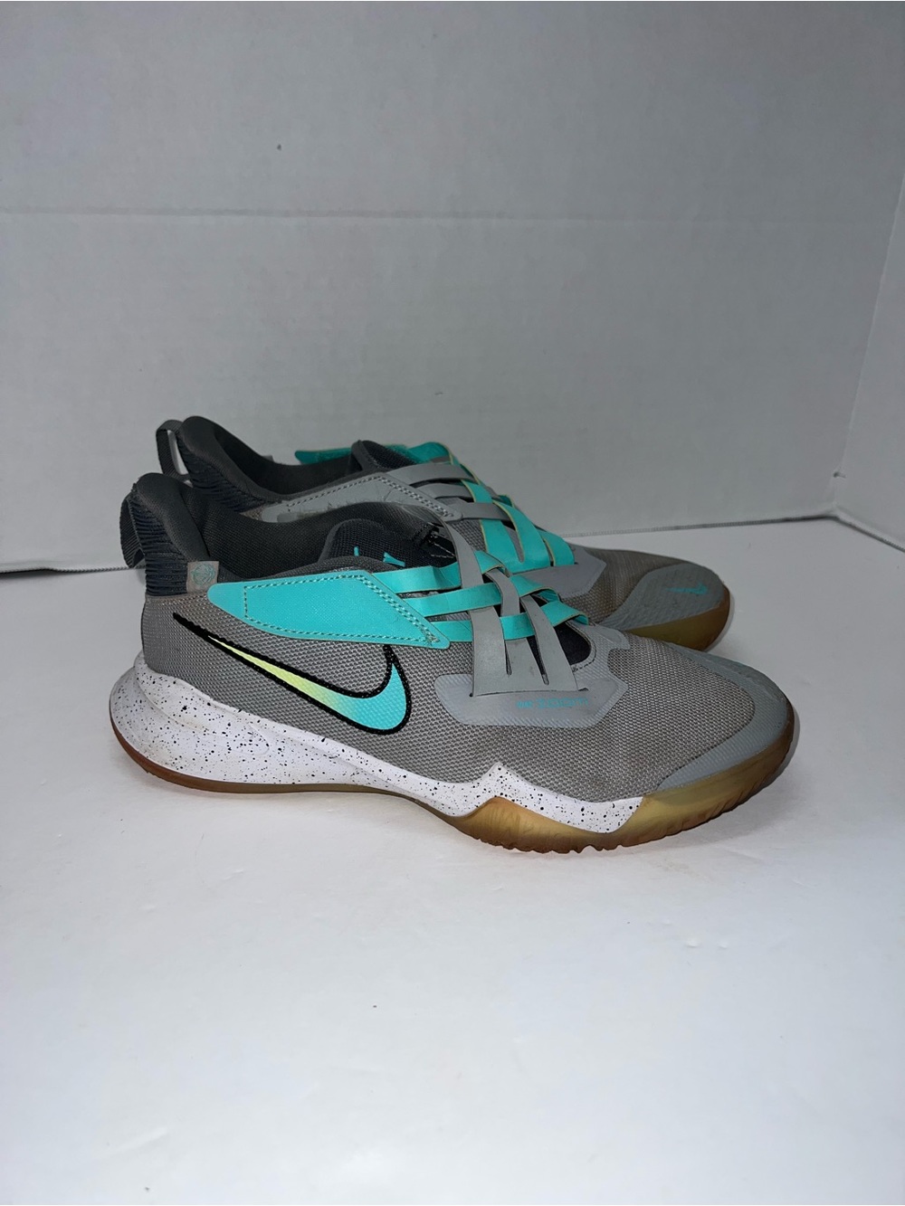 Nike Zoom Flight 2 Kids' Youth 6.5 Grey & Teal Athletic Sneakers